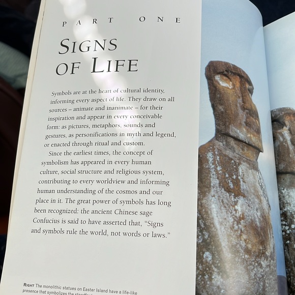 Book of signs & symbols very visual - Picture 5 of 10